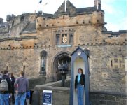 Guarding Edinburgh Castle 2011.jpg
